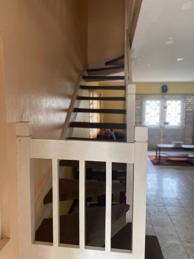 Finest Accommodation Renfrew Place 4-12 Renfrew Rd 2 Bedroom 2 Bat Apt # 15 New Kinston Jamaica Kingston Exterior foto